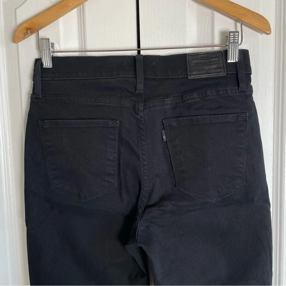 Levi’s Premium 724 High Rise Slim Straight Jeans Women’s 31 Black Stretch Chic - Picture 8 of 15